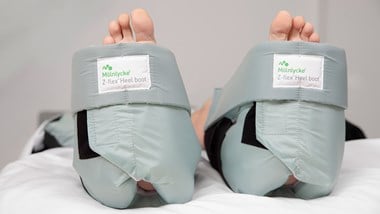 Z-Flo Neonatal Full-Body Positioner with Cover, Medium